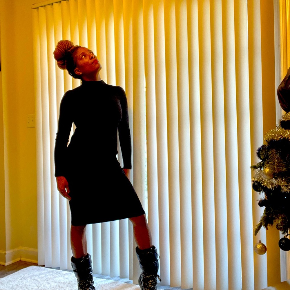 Black ribbed midi dress